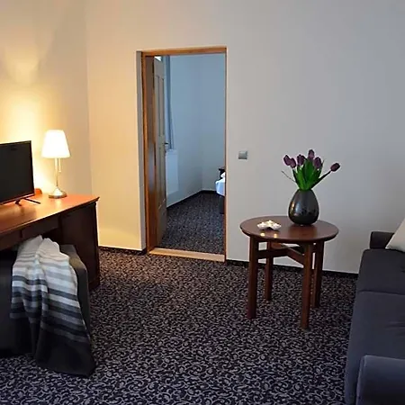 Zamek 3*